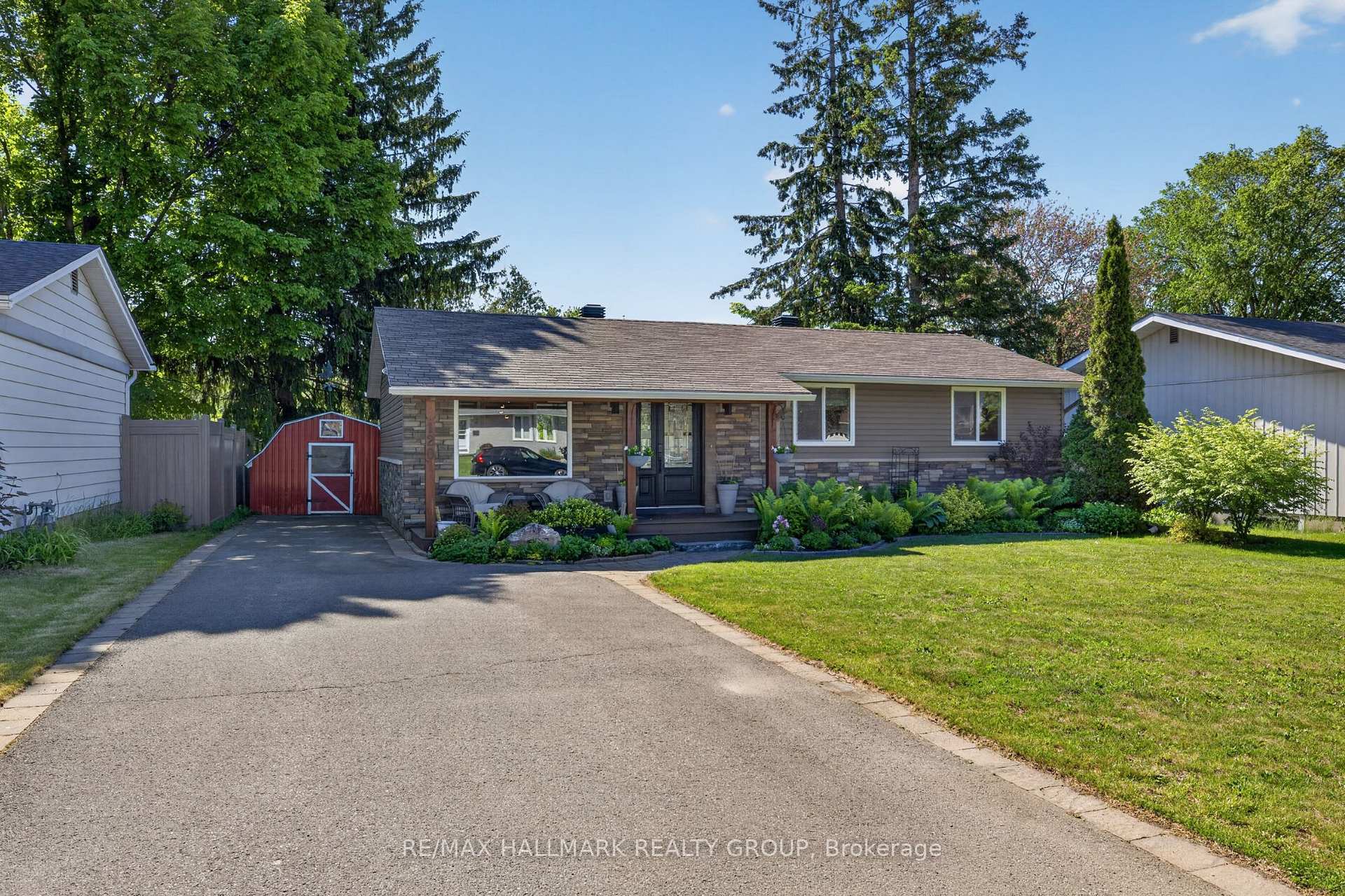 120 ABBEYHILL Drive, Kanata, ON K2L 1H2, Kanata — photo 1