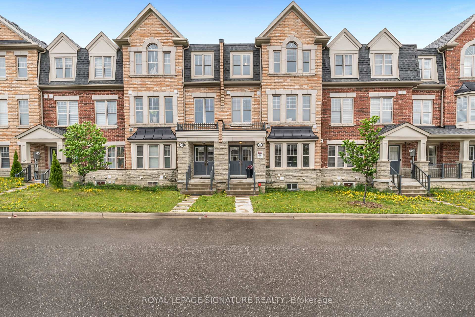 21 Fresnel Road S, Brampton, ON L7A 4Z2, Brampton — photo 1