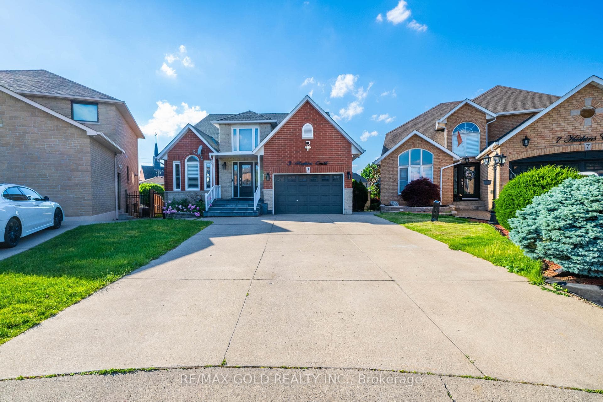 3 Haskins Court, Hamilton, ON L8K 6R1, Hamilton — photo 1