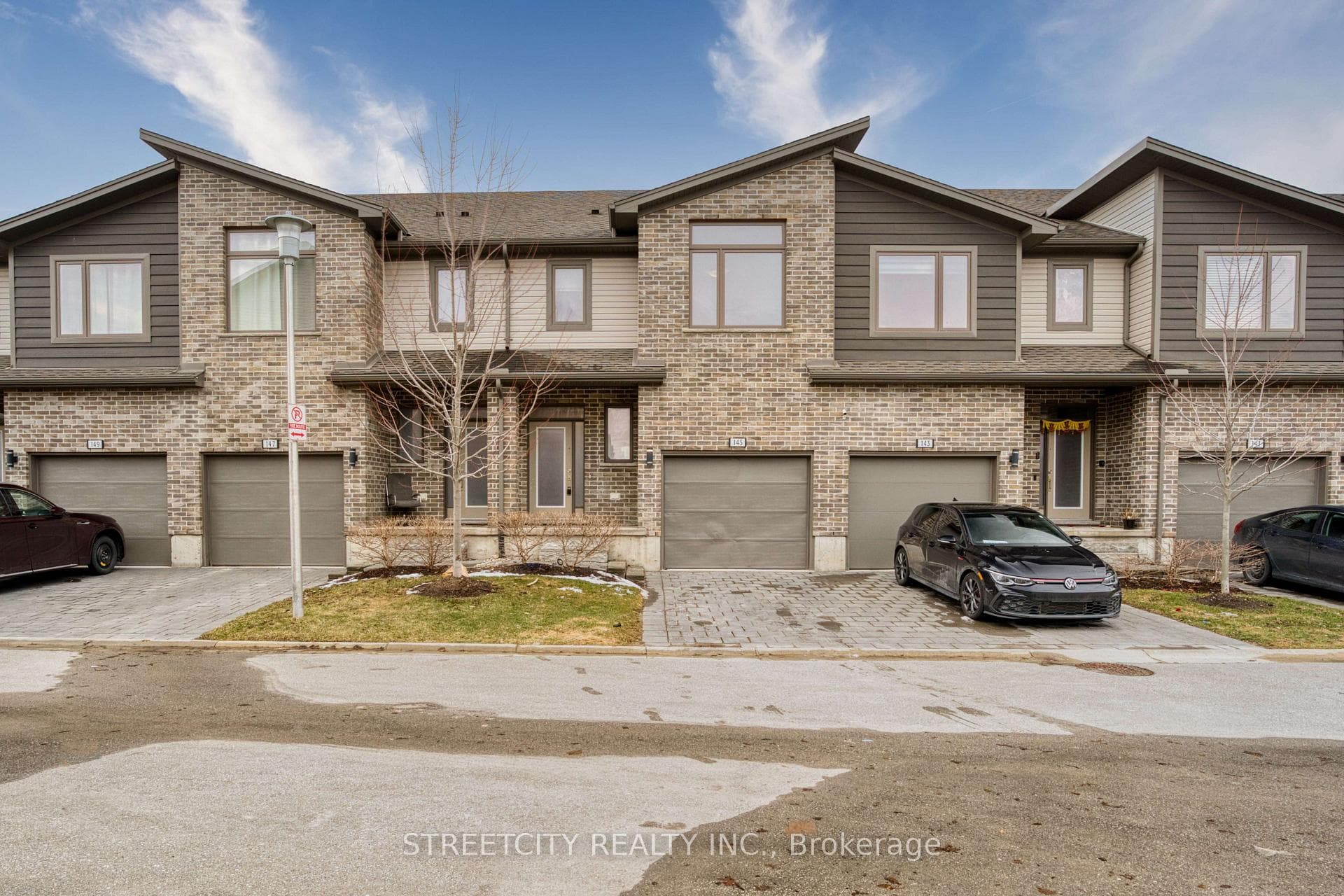 1960 DALMAGARRY Road 145, London North, ON N6G 0T8, London North — photo 1