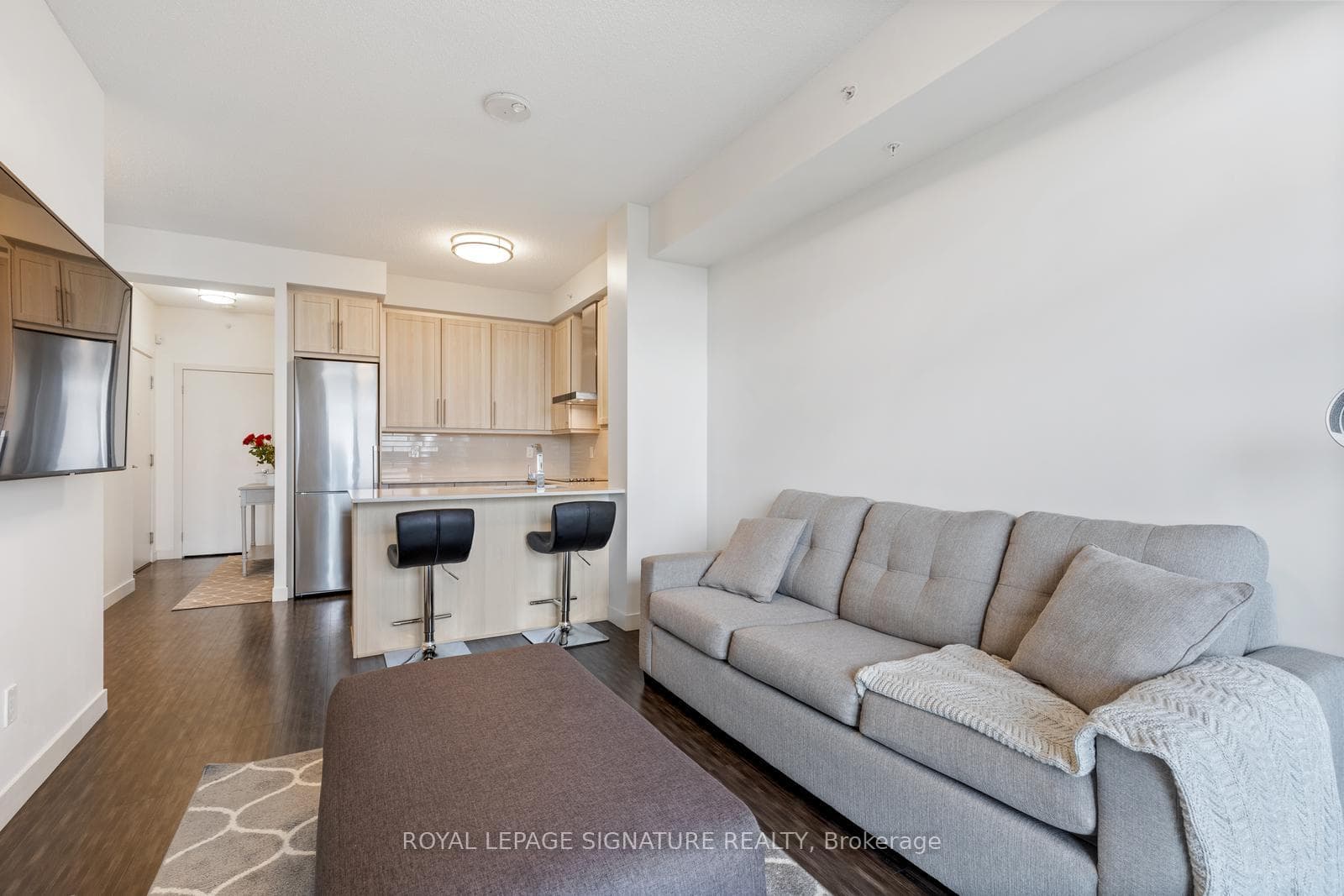 2093 Fairview Street 1606, Burlington, ON L7R 0E6, Burlington — photo 1