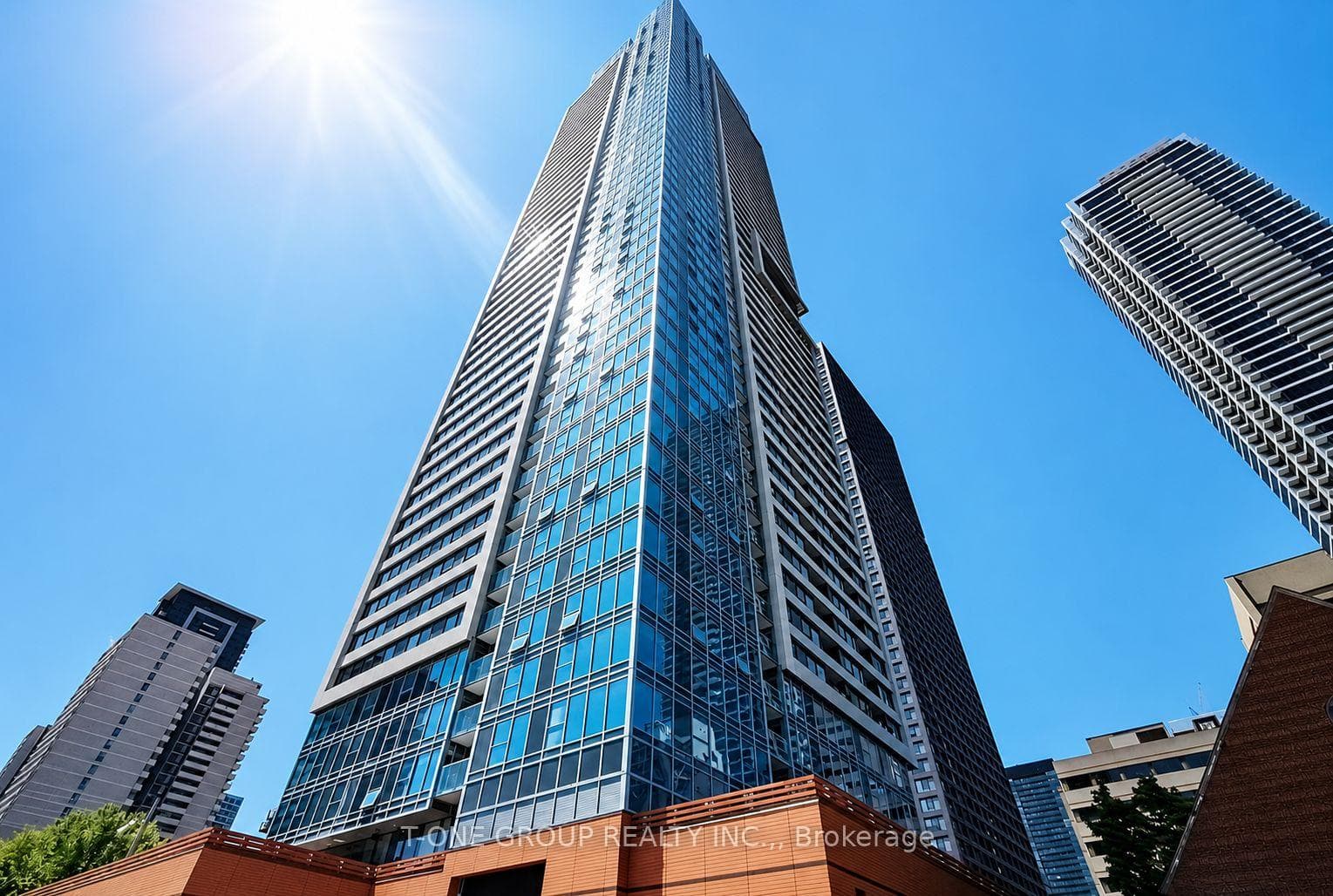 609 Sherbourne Street 711, Toronto C08, ON M4X 1K7, Toronto C08 — photo 1