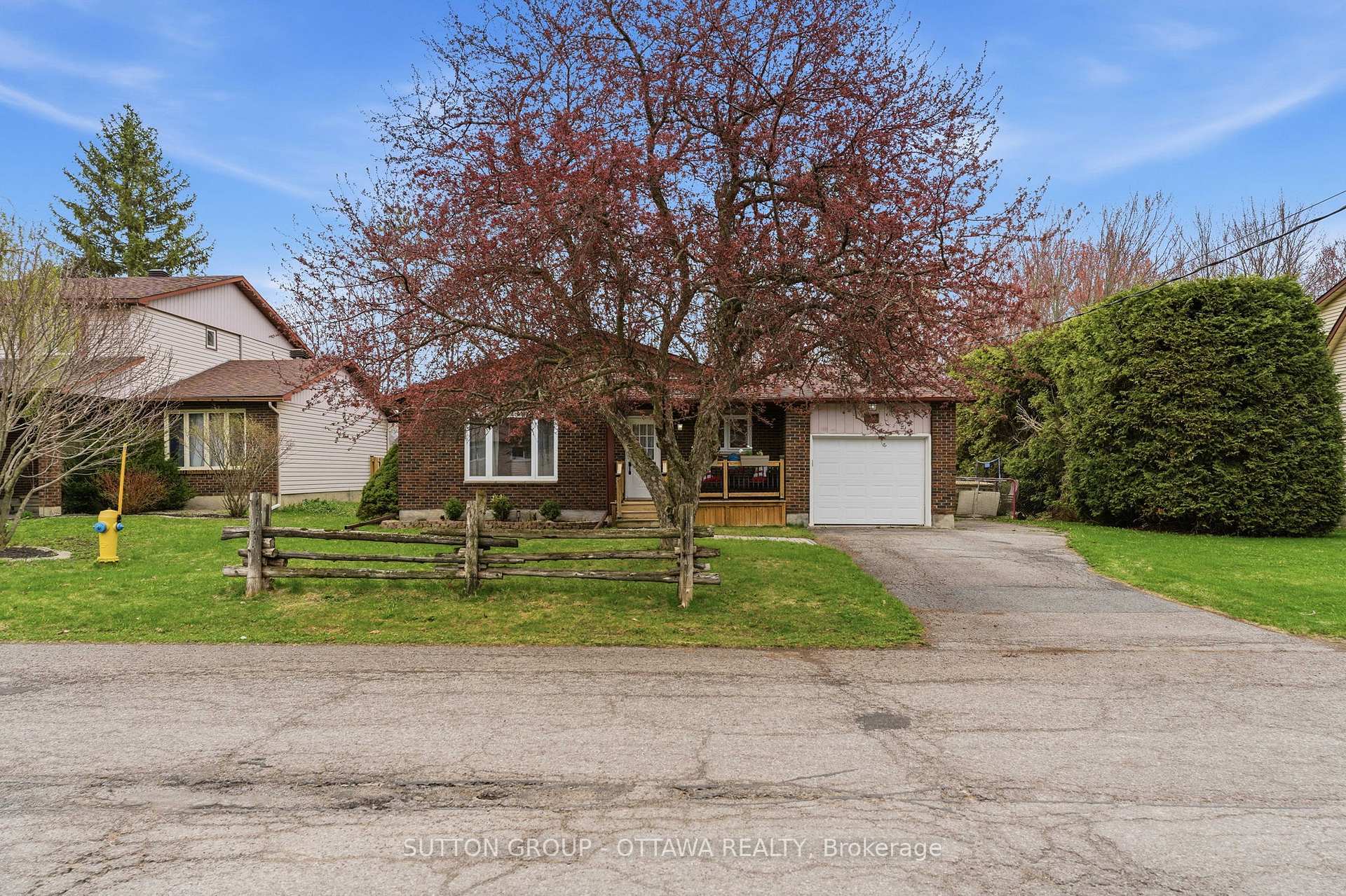 380 Maple Street, Russell, ON K4R 1B5, Russell — photo 1