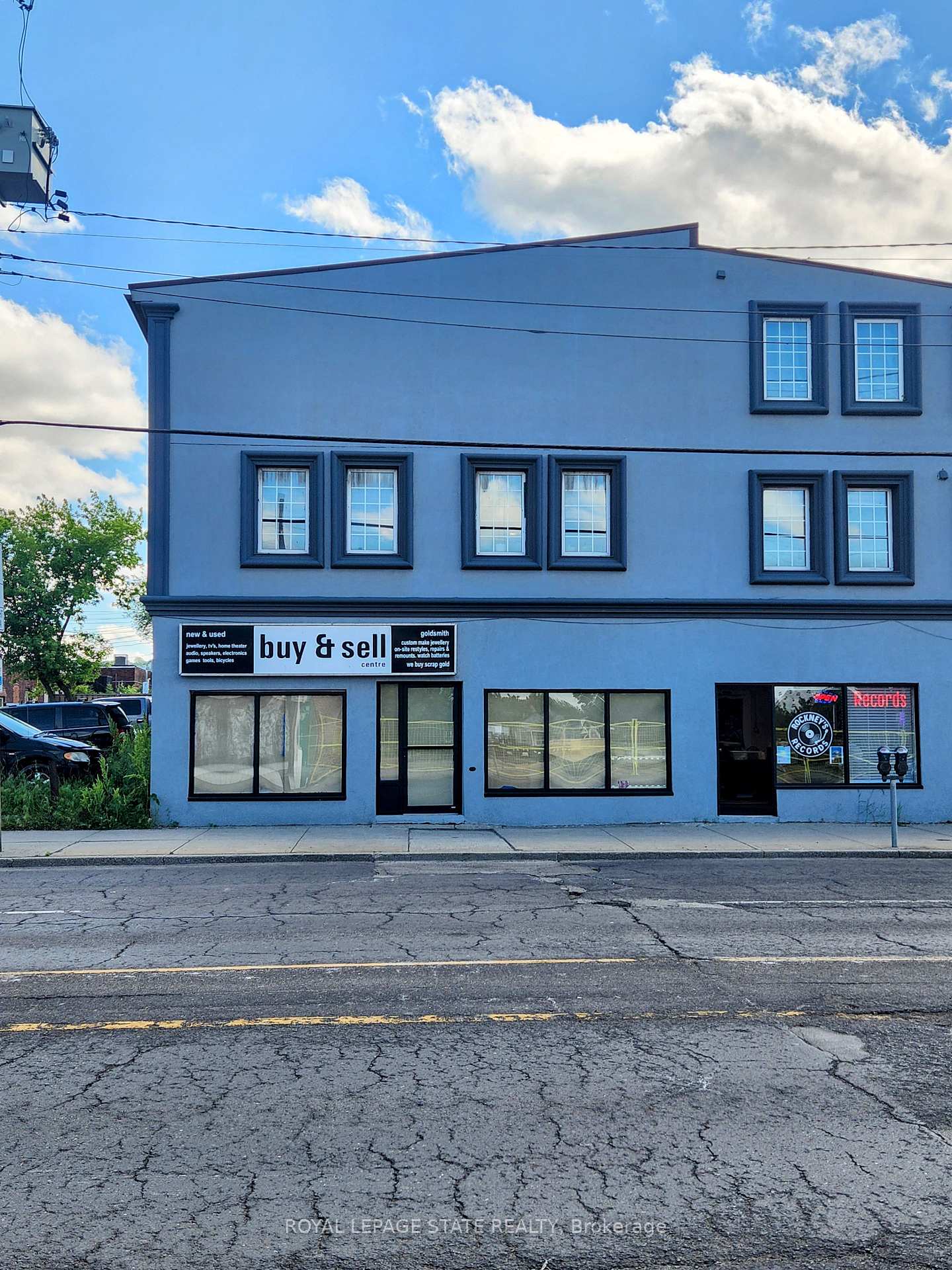 1068 Barton Street E, Hamilton, ON L8L 3E6, Hamilton — photo 1