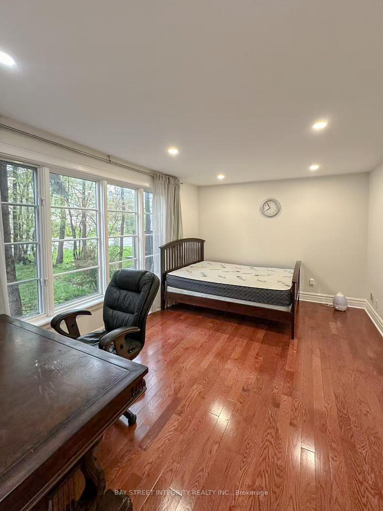 275 Estelle Avenue, Toronto C14, ON M2N 5J4