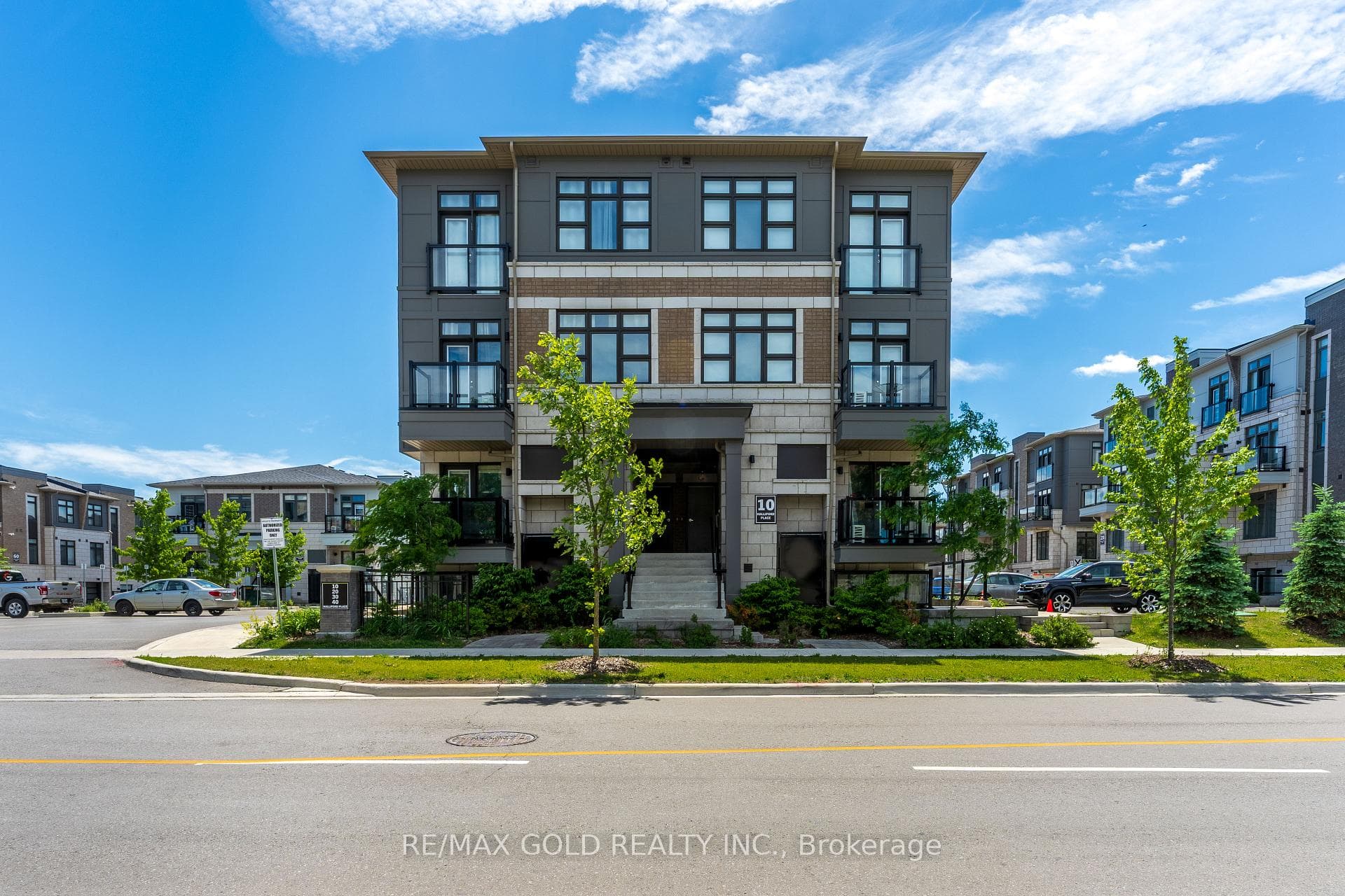 10 Halliford Place 308, Brampton, ON L6P 0N5, Brampton — photo 1