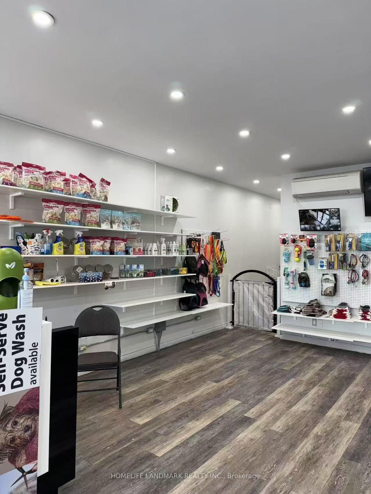 4140 Bathurst Street 4136, Toronto C06, ON M3H 2G6, Toronto C06 — photo 1