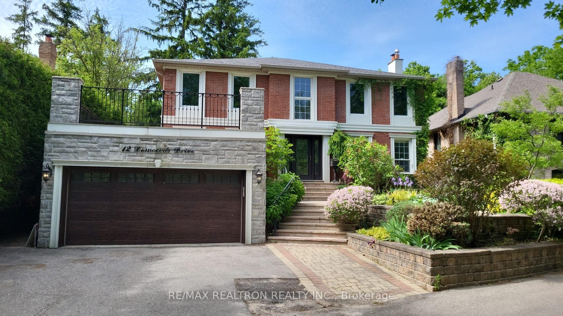 12 Donwoods Drive, Toronto C12, ON M4N 2G1