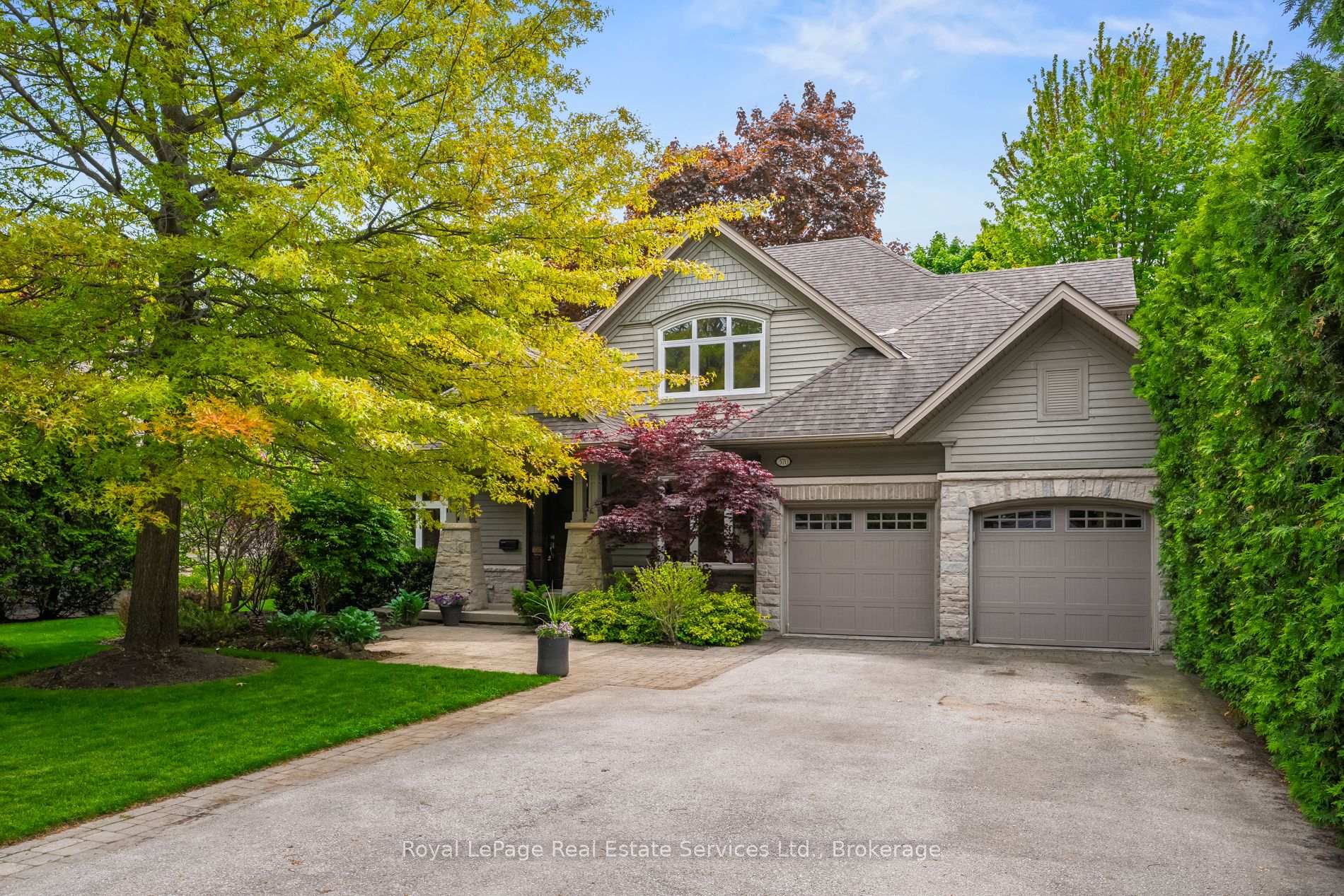 370 Christina Drive, Oakville, ON L6K 1H6, Oakville — photo 1