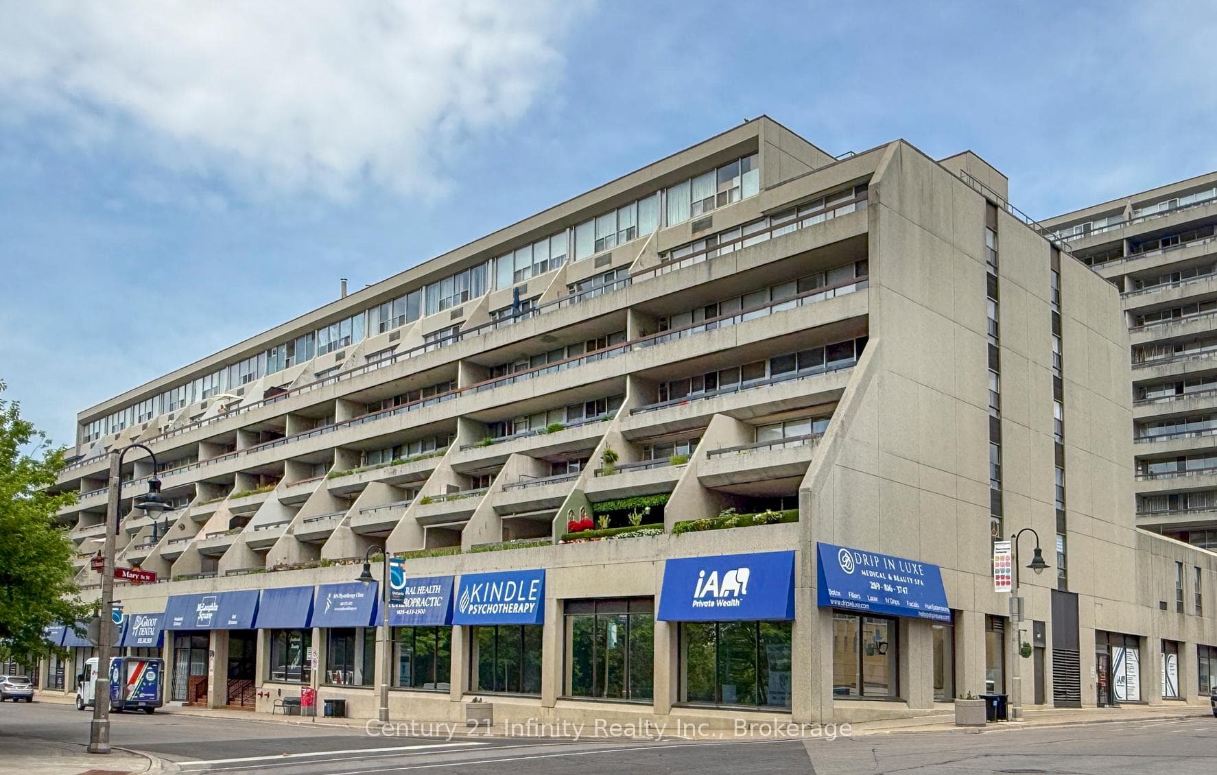 50 Richmond Street E 422, Oshawa, ON L1G 7C7, Oshawa — фото 1