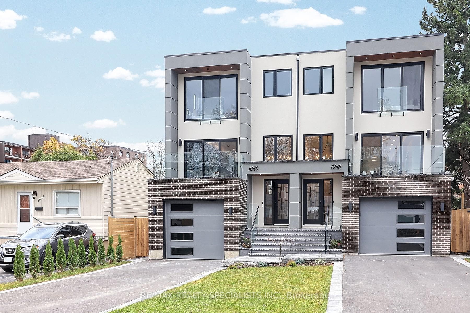 1046 ROOSEVELT Road MAIN, Mississauga, ON L5G 3Y8, Mississauga — photo 1
