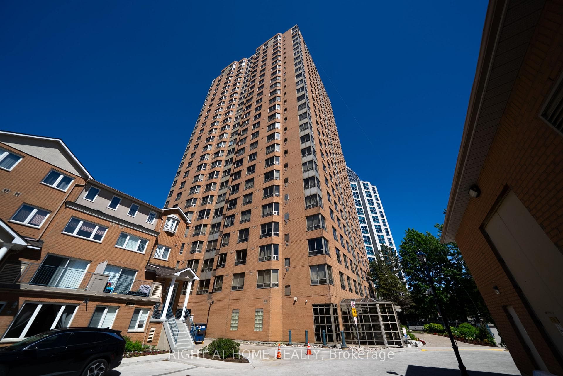 115 Omni Drive 709, Toronto E09, ON M1P 5B4, Toronto E09 — фото 1