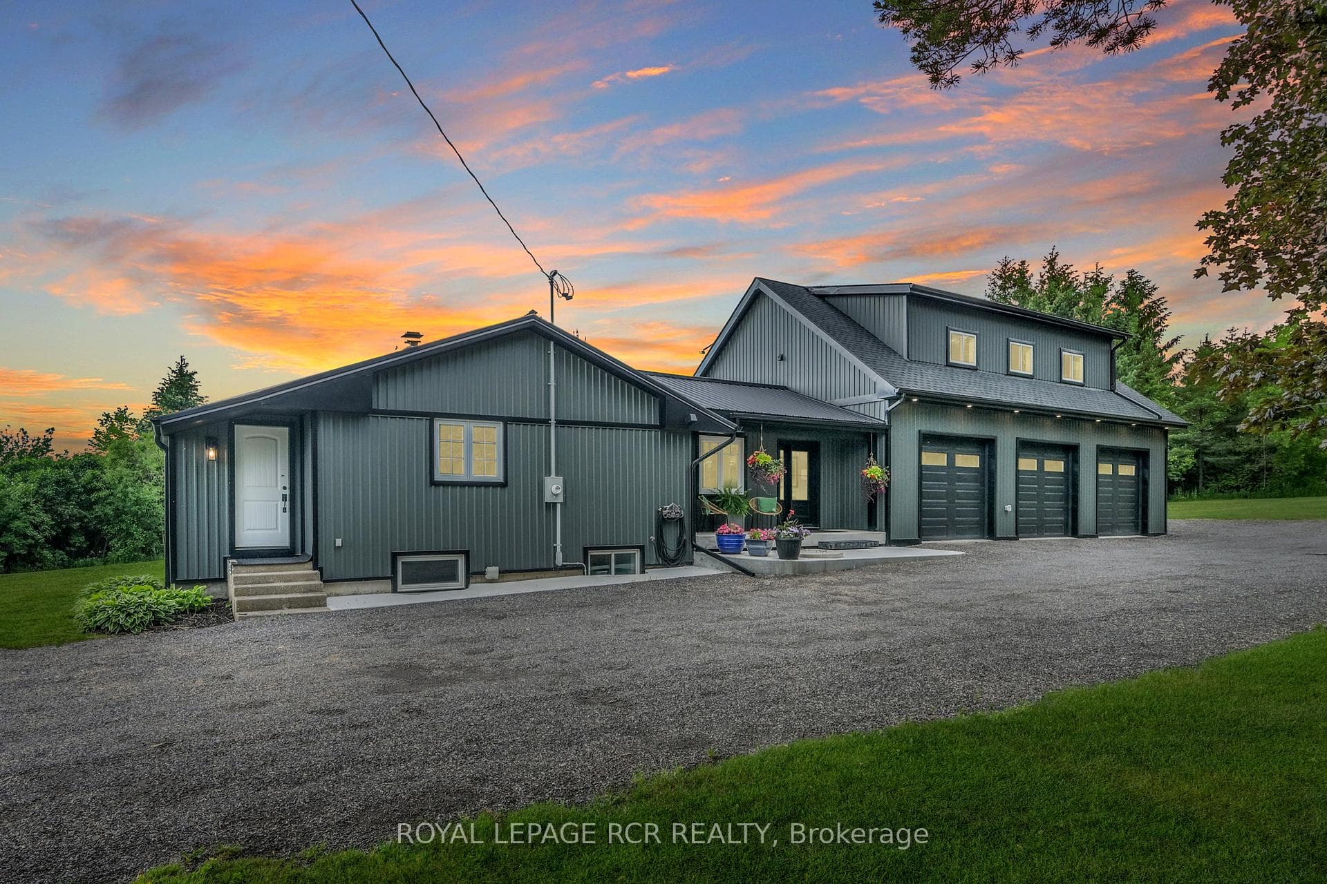 5233 TRAFALGAR Road, Erin, ON N0B 1T0, Erin — photo 1