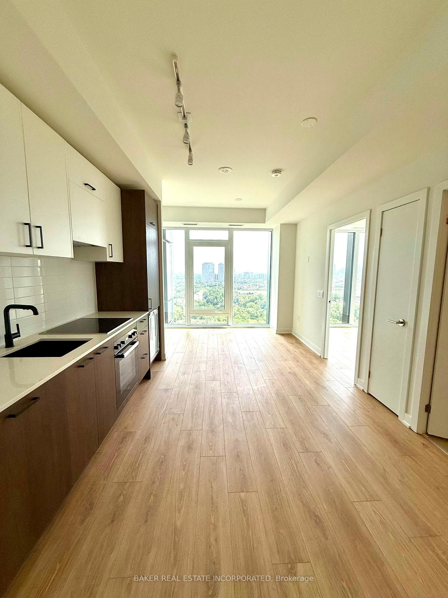 5 Quarrington Lane 2810, Toronto C13, ON M3C 0S5, Toronto C13 — photo 1