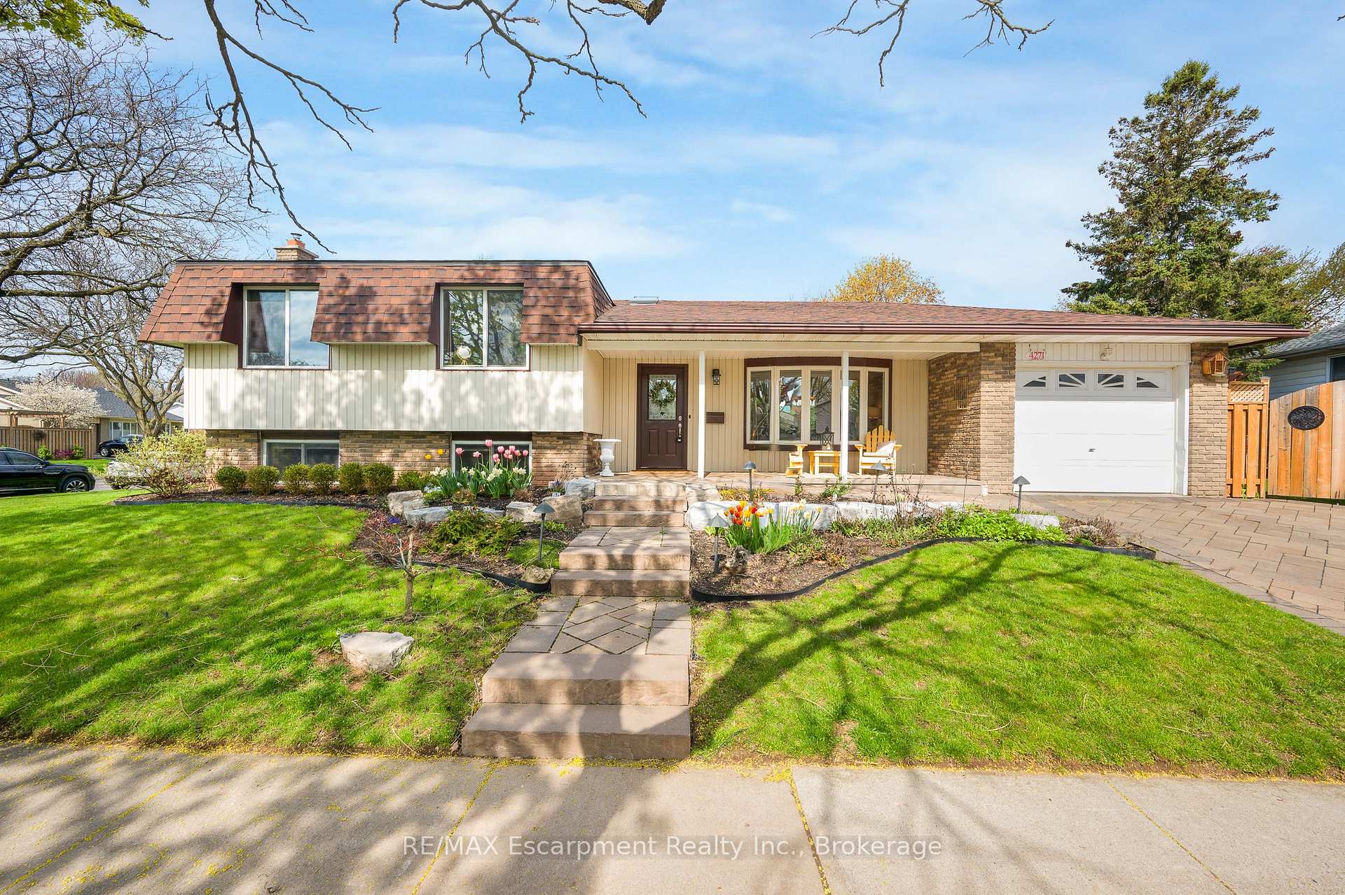 4271 Longmoor Drive, Burlington, ON L7L 5A4, Burlington — photo 1