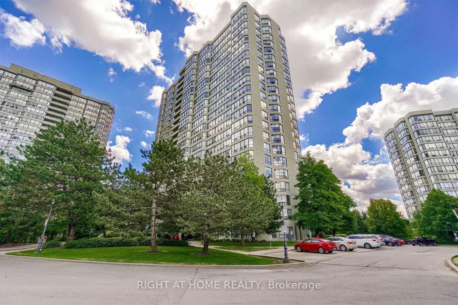 24 Hanover Road 1507, Brampton, ON L6S 5K8, Brampton — photo 1