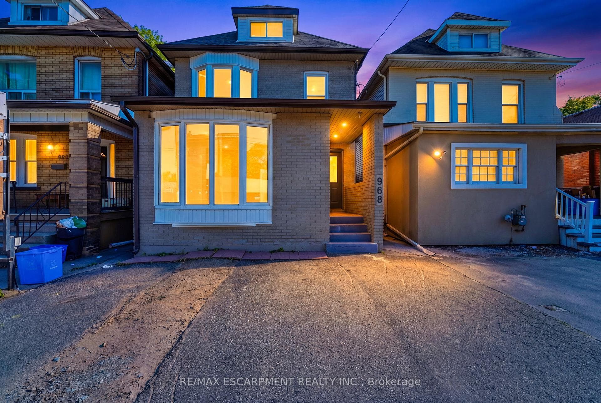 968 Main Street E, Hamilton, ON L8M 1M8, Hamilton — photo 1
