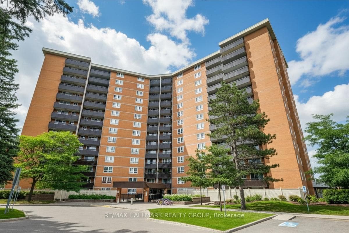 2020 Jasmine Crescent 414, Beacon Hill North - South and Area, ON K1J 8K5, Beacon Hill North - South and Area — photo 1